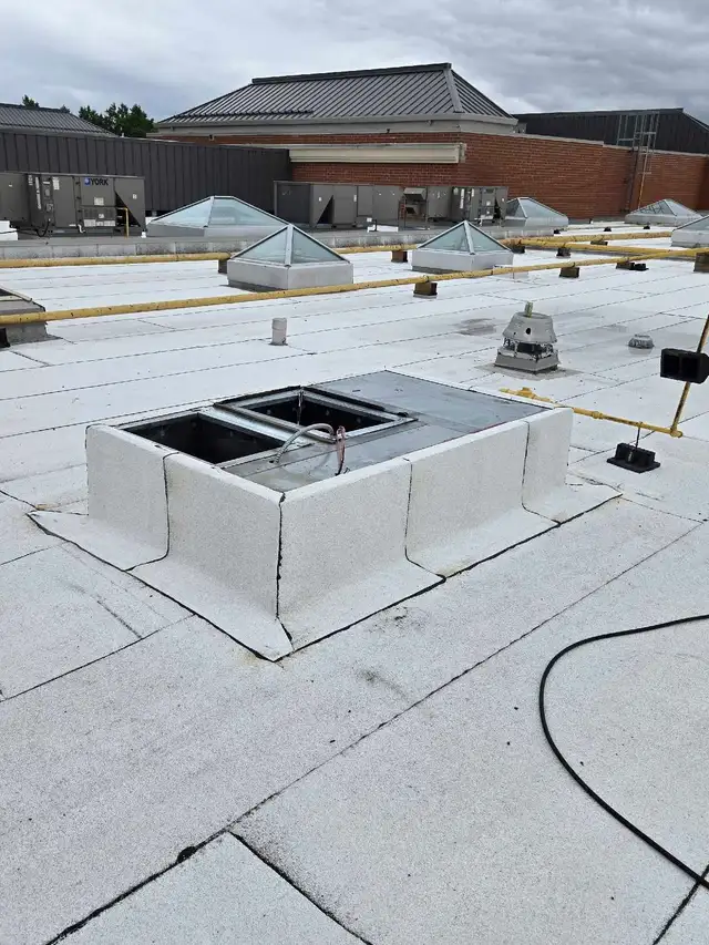 Flat Roof Repair and Replacement Services548859353047377928