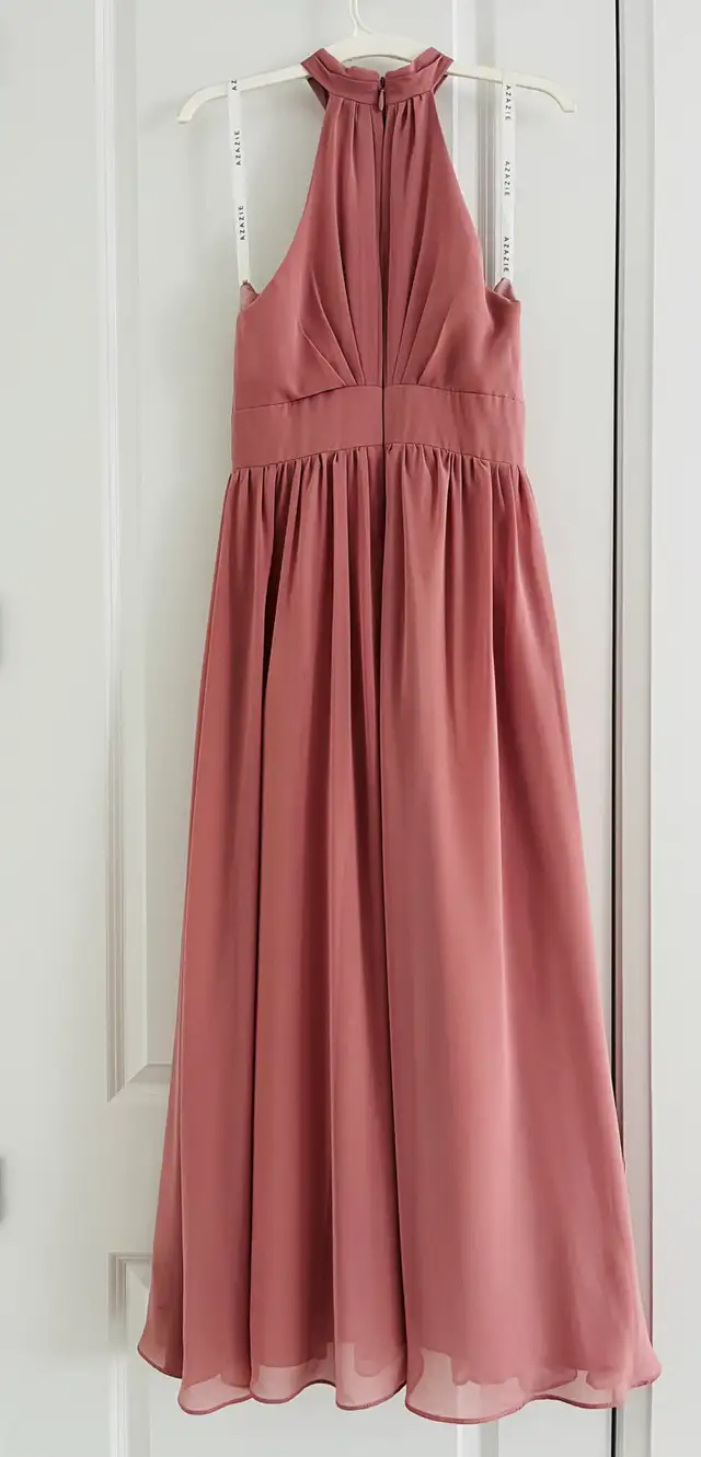Haltered prom dress  in Women's - Dresses & Skirts in Kitchener / Waterloo - Image 3