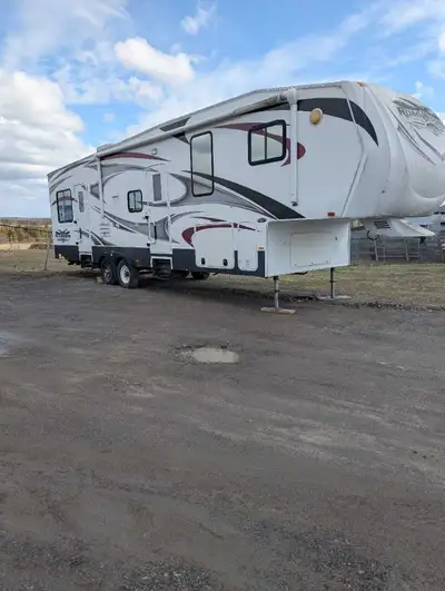 Fresh outta the shop all ready for the camping season! Everything works. Viewings welcome located Ca...