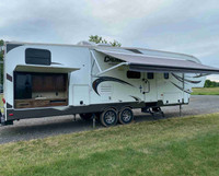  Family camper with outside kitchen and bunkbeds 