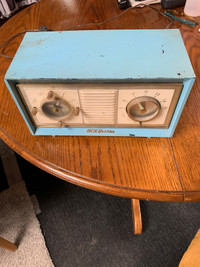 RCA Victor tube radio 