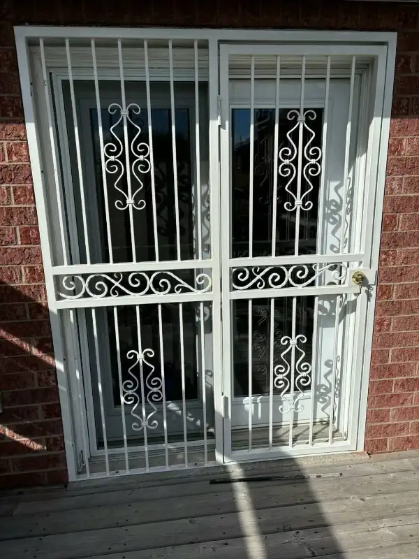 Security iron doors security iron window in Windows, Doors & Trim in Mississauga / Peel Region - Image 2