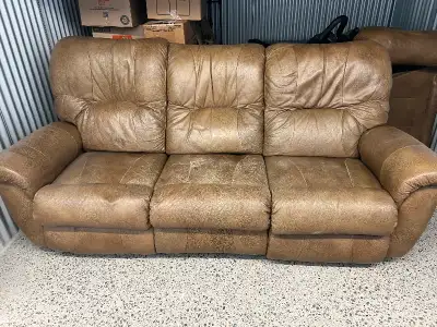 LEATHER LAZ-E BOY COUCH AND CHAIR  PICKUP ONLY