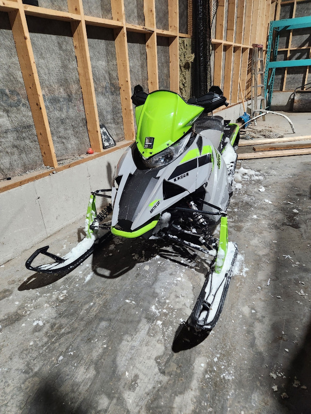 Sled Forsale 800cc 2 stroke in Snowmobiles in La Ronge - Image 2