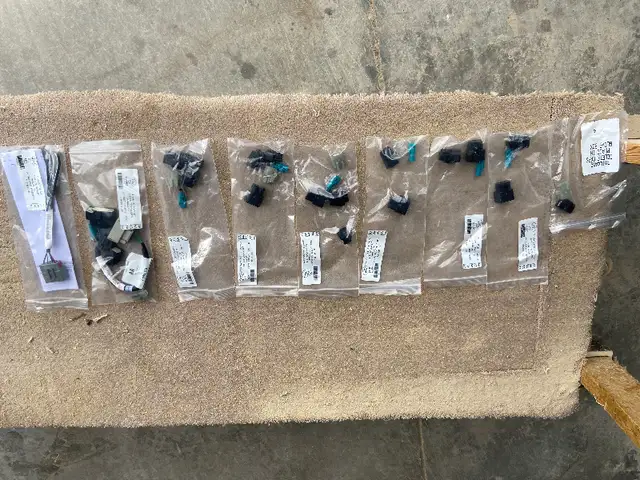 Ford Tailgate Delete Kits and Ford Trailer Tow Kits in Other Parts & Accessories in Grand Bend - Image 2