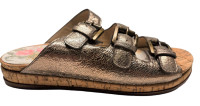 Johnston and Murphy metallic sandal size 8.5 NEW