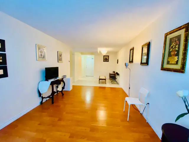 TORONTO 4 RENT GROUND-LEVEL LARGE CORNER SUITE | 401 & KIPLING!