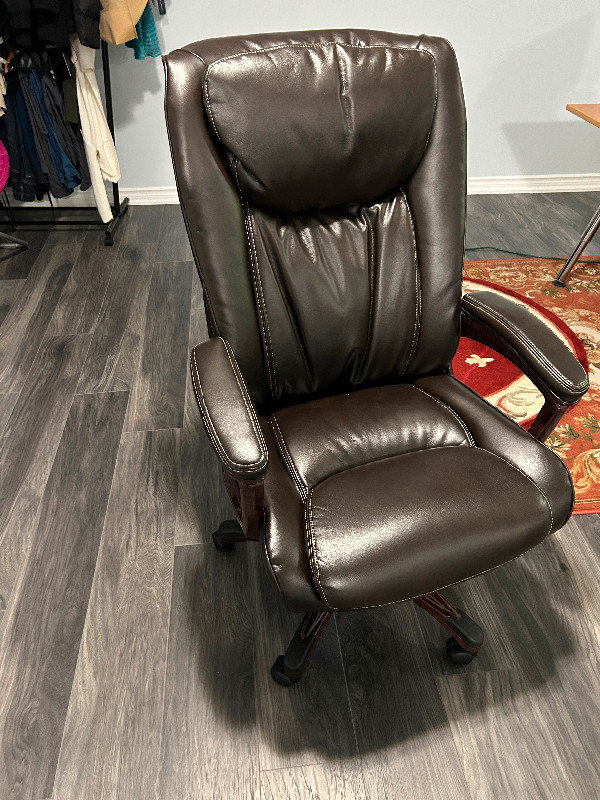 Computer Chair for Sale in Chairs & Recliners in Sarnia