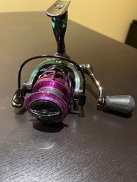 1000 model spinning reel