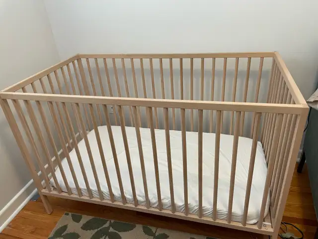 IKEA crib and mattress in Cribs in Mississauga / Peel Region - Image 3