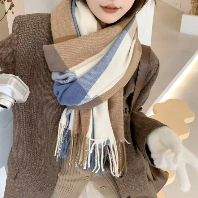 Womens Winter Shawl in Women's - Tops & Outerwear in City of Toronto - Image 3
