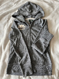 Roots hoodie 9-10 years (size L)