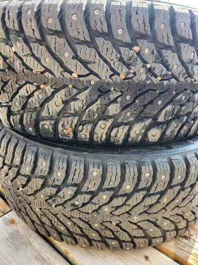 Selling a set of 4 premium Nokian Hakkapeliitta 9 winter tires. Nokian is widely considered the best...