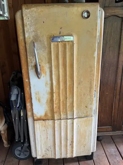vintage GE fridge, View more