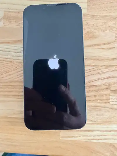 iPhone 13 in excellent condition Has and always had screen protector Battery health 87% 128gb Unlock...