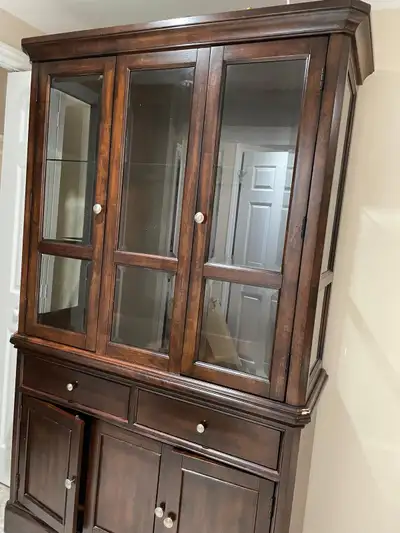 Hutch display, View more