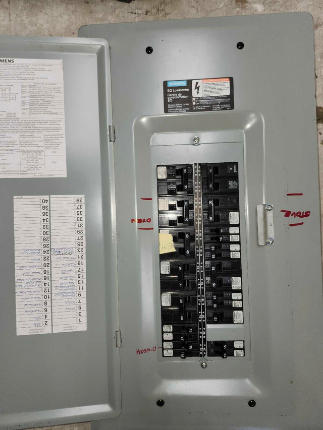 *** panneau électrique 100 / 150 / 200 amp square d , siemens**, dans Électricité  à Laval/Rive Nord - Image 2