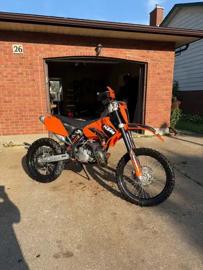 Selling my 2006 KTM 200 XC-W - 2 Stroke w/ Ownerships! Bike runs great! Always well maintained and t...