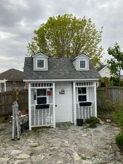 FREE ESTIMATES Hello my name is Lucas I have been roofing now for 8 years. I do anything exterior in...