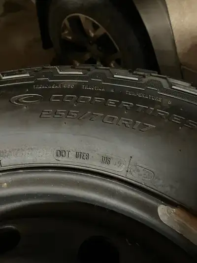 Next to new 85% tread remaining, Cooper Discovery AT3 45 winter rated 3pmsf 255-70R17 on 6x132 steel...