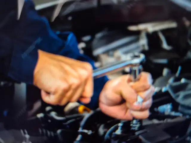 Auto repairs and maintenance594614305518397444