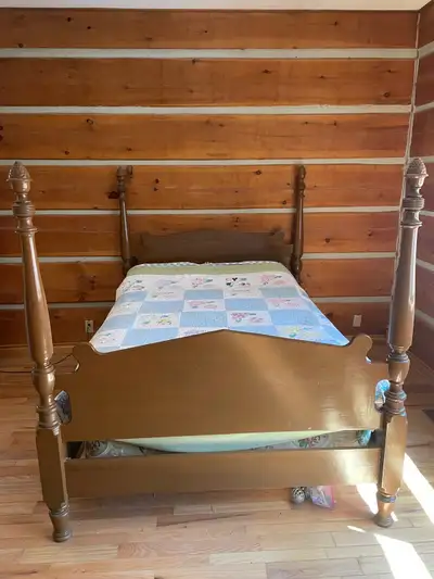 I have a solid wood 4 post double bed with mattress, asking 300.00