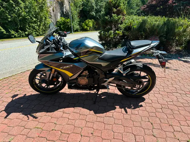 ️ 2023 Honda CBR500RAP – Like New – Only 177 km – $6999 in Street, Cruisers & Choppers in Vancouver - Image 2