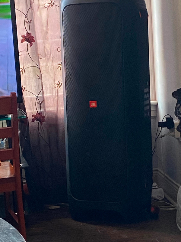 Party JBL speaker. Bluetooth drums 1000 watt. Speakers Fredericton