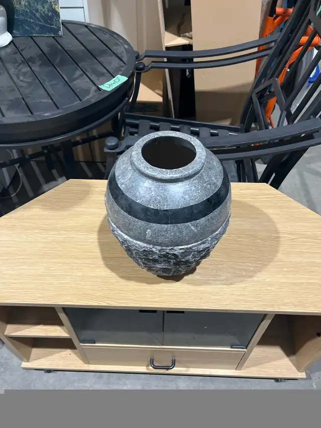 Decorative Stone Vase in TV Tables & Entertainment Units in Calgary - Image 3