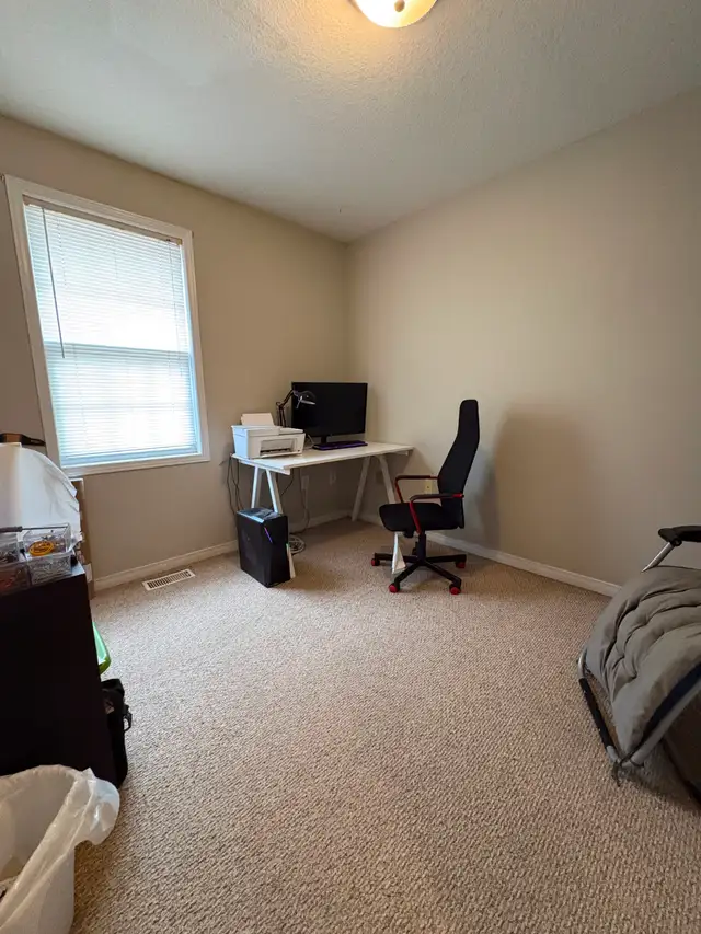 All inclusive _ Respectful Student / Young Professional in Room Rentals & Roommates in Cambridge - Image 5