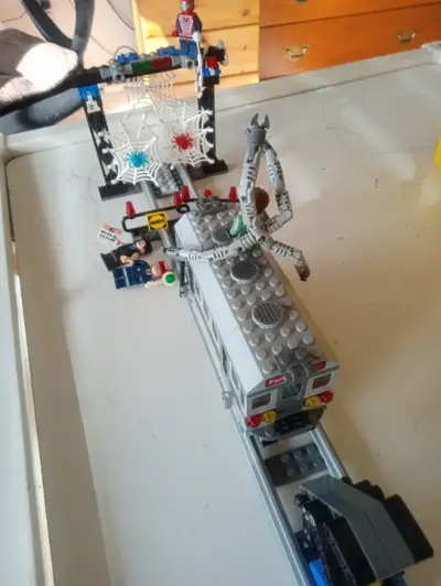 Lego 4855 Spider-Mans Train Rescue complete, View more
