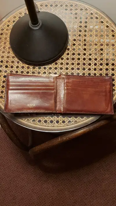 Portefeuille en cuir ancien BOSCA renommée et de grande qualité, View more