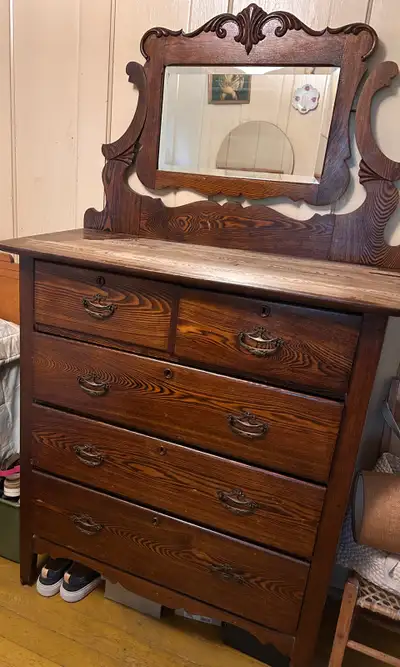 Commode en bois, View more