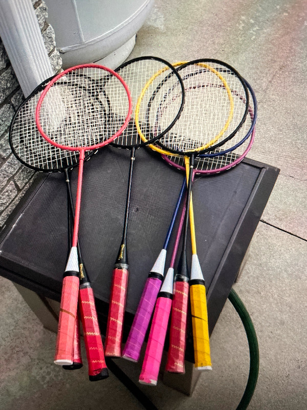 Raquette de badminton dans Tennis et raquettes  à Saint-Hyacinthe