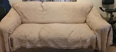 Three-piece living room set (sofa, loveseat, and chair) with matching throw covers included — what y...