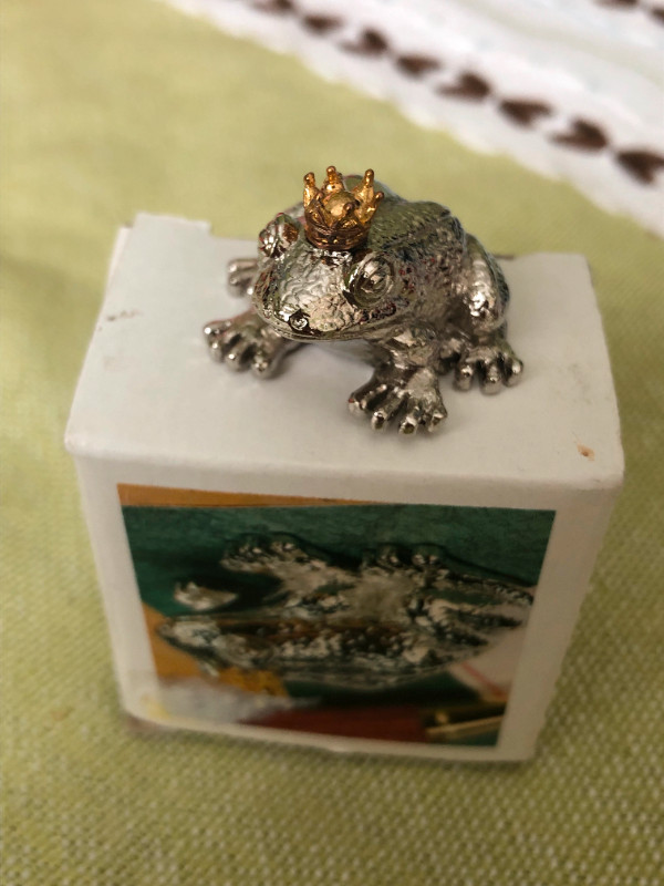 Frog Prince Paperweight in Other in Oshawa / Durham Region