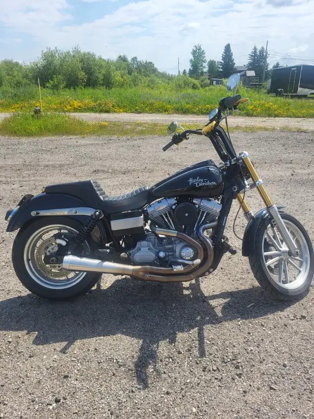 2010 Harley Dyna FXD Superglide in Street, Cruisers & Choppers in Timmins - Image 2