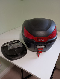 GIVI Monokey B27 Top Case with mounting plate/hardware