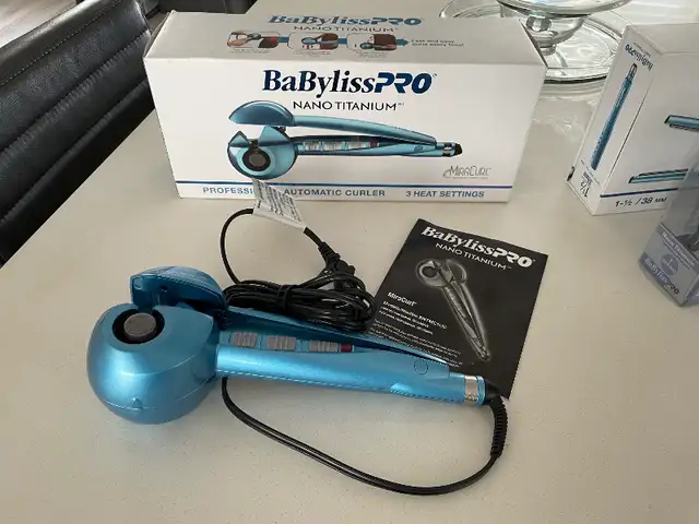 Babyliss Pro Nano Titanium BUNDLE- Miracurl, Flat Iron, Curler in Health & Special Needs in London - Image 3