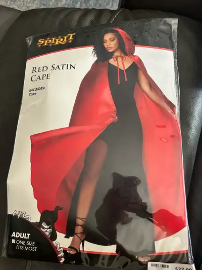 Dress up your Halloween or cosplay ensemble with this brand-new, Spirit Red Satin Cape, still in its...