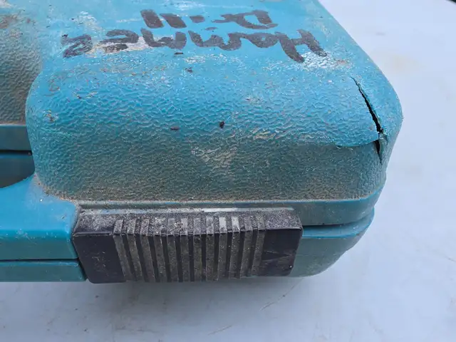 Makita Hammer Drill Heavy-Duty 1/2" With Hard Plastic Case & Key in Power Tools in Windsor Region - Image 9