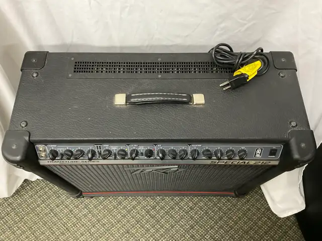 PEAVEY SPECIAL 212 AMP  in Amps & Pedals in North Bay - Image 3