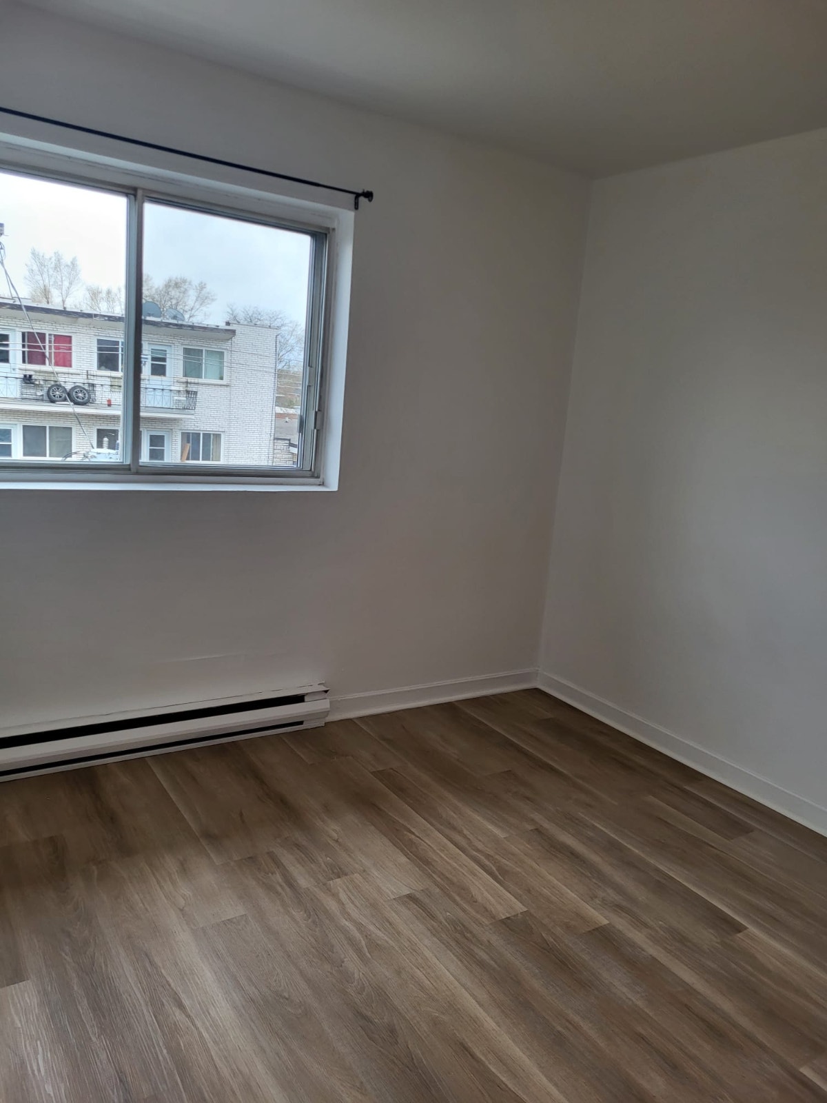 29e Avenue — photo 2