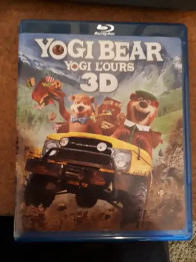 This is a two disk set that includes the blu-ray and the 3D blu-ray of the film. Yogi (Dan Aykroyd)...
