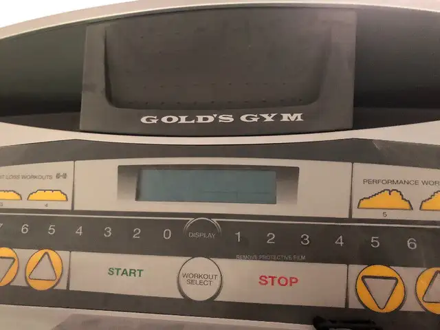 Treadmill in Exercise Equipment in City of Toronto - Image 4