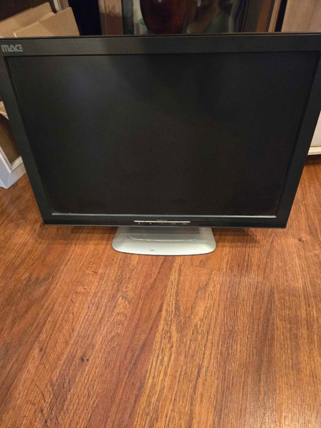 20" Computer Monitor in Monitors in Kitchener / Waterloo