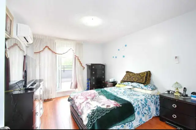 Sharing Room for rent in Malton Mississauga in Short Term Rentals in Mississauga / Peel Region - Image 6