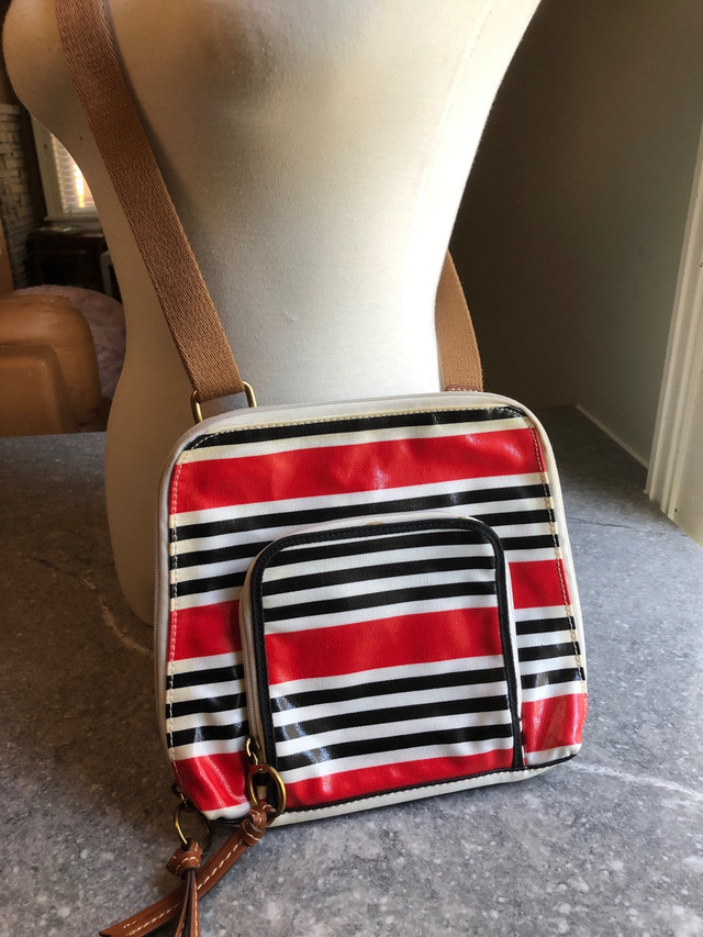 Fossil Striped Crossbody Bag Purse Adjustable Strap Coated Canva in Women's - Bags & Wallets in Kitchener / Waterloo