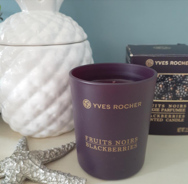 Yves Rocher Blackberries Scented Candle 100g/3.5oz - jar candle