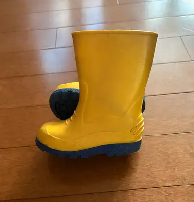 Yellow Rubber Boots-size 5, View more